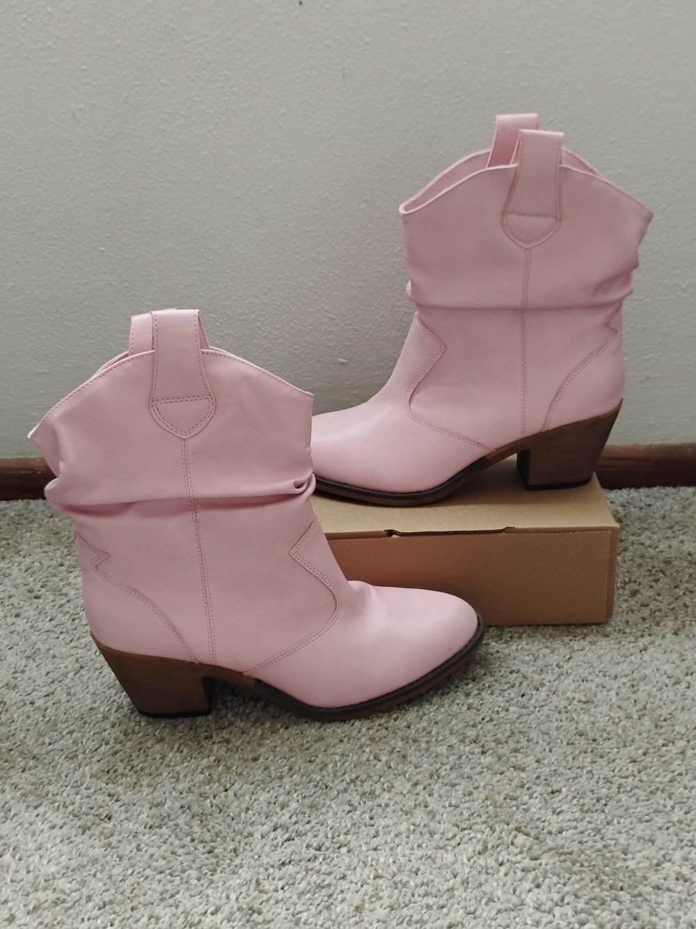 CANYON TRAILS Women's Pink Western Ankle Boots SIZE. 9